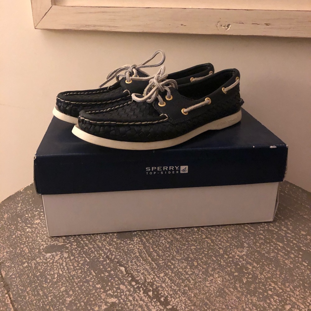 Women’s navy Sherry Top-Sider boat shoes